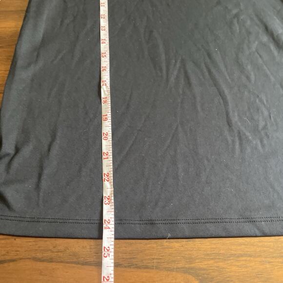 Women’s Under Armour Set Of 2 Loose Athletic Tops Sz XS Black And Gray Exercise - Picture 5 of 9